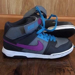 Nike high top shoes with Velcro